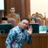 Mantan Komisaris Utama PT Pertamina (Persero), Basuki Tjahaja Purnama alias Ahok, dalam sidang Pengadilan Tind