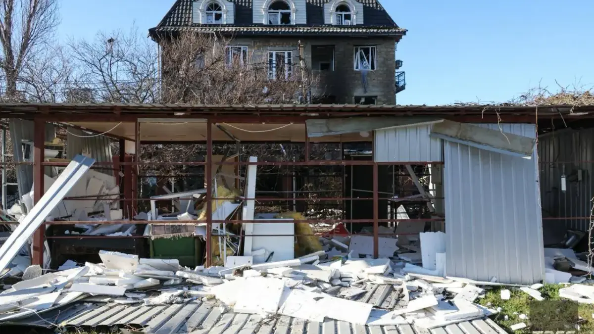 Serangan drone sasar sebuah kafe di kota pesisir Laut Hitam Khorly di oblast Kherson, Rusia, pada Malam Tahun