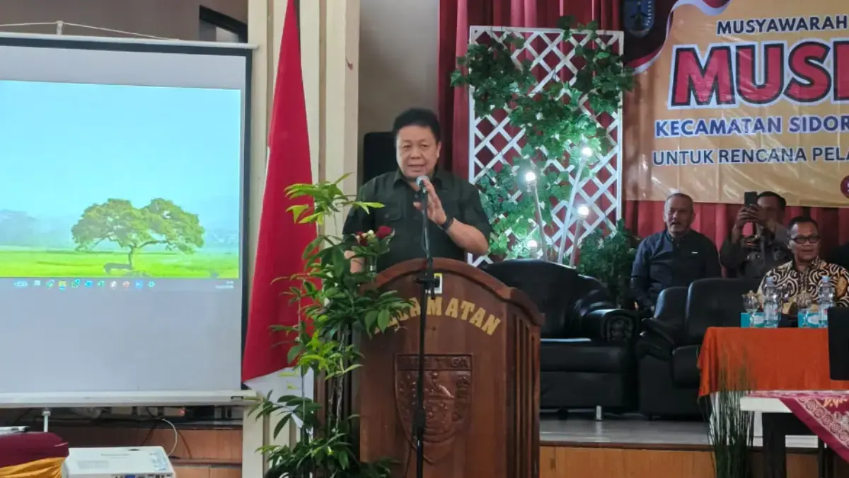 Ketua DPRD Kota Salatiga, Dance Ishak Palit, M.Si. dalam acara Musrenbang Kecamatan Sidorejo, Kota Salatiga. (