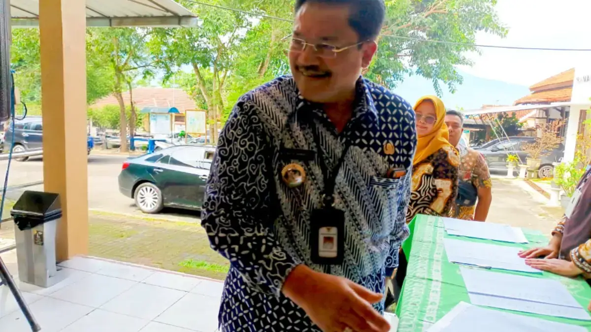 Wali Kota Salatiga dr.Robby Hermawan, Sp.OG saat menghadiri Kegiatan Musrenbang Kecamatan Sidorejo (Josua)