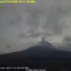 Gunung Semeru erupsi dengan tinggi letusan mencapai 900 meter di atas puncak pada Kamis (1/1/2026) malam. (PVM