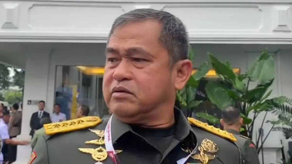 Kepala Staf TNI AD, Jenderal TNI Maruli Simanjuntak, saat tiba di kompleks Istana Kepresidenan Jakarta, (Antar