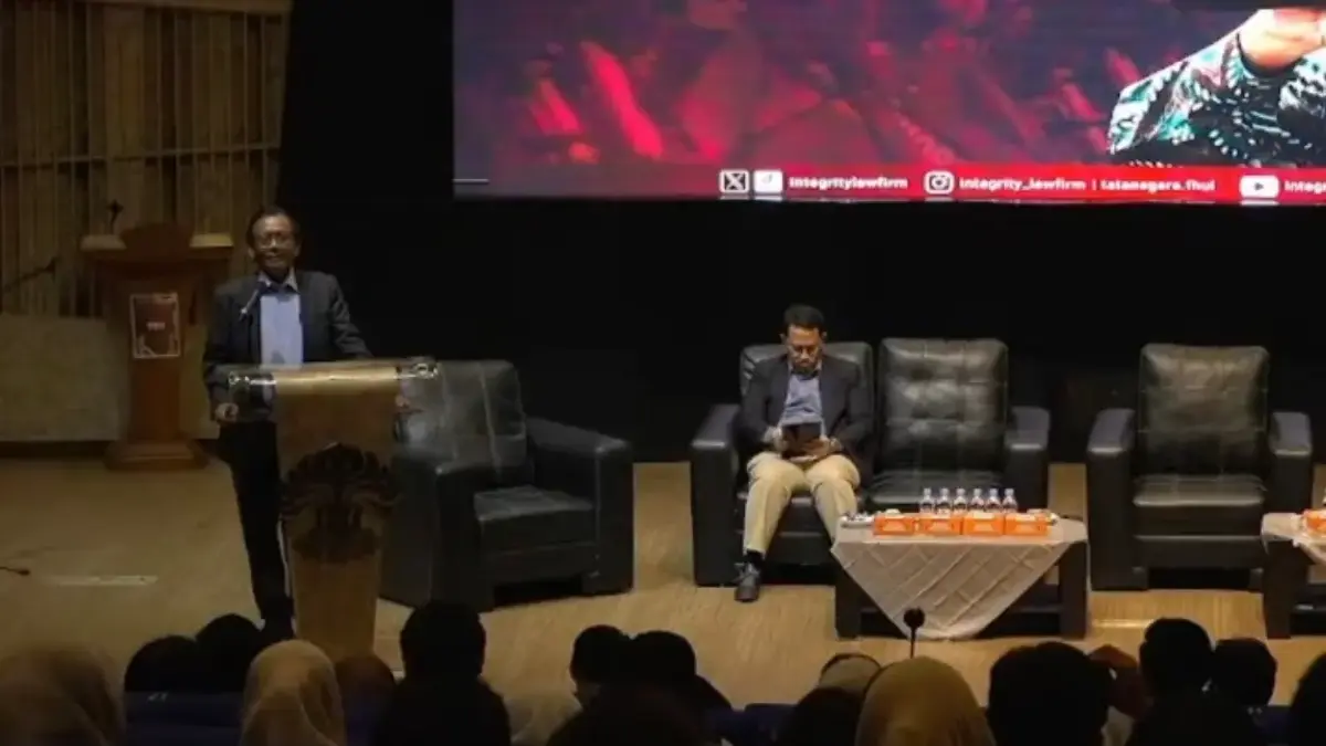 Mantan Menteri Koordinator Bidang Politik, Hukum, dan Keamanan, Mahfud MD saat menjadi pembicara dalam acara I