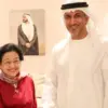 Presiden ke-5 RI Megawati Soekarnoputri tiba di Abu Dhabi. Disambut Menteri Negara Saeed Bin Mubarak Al Hajeri