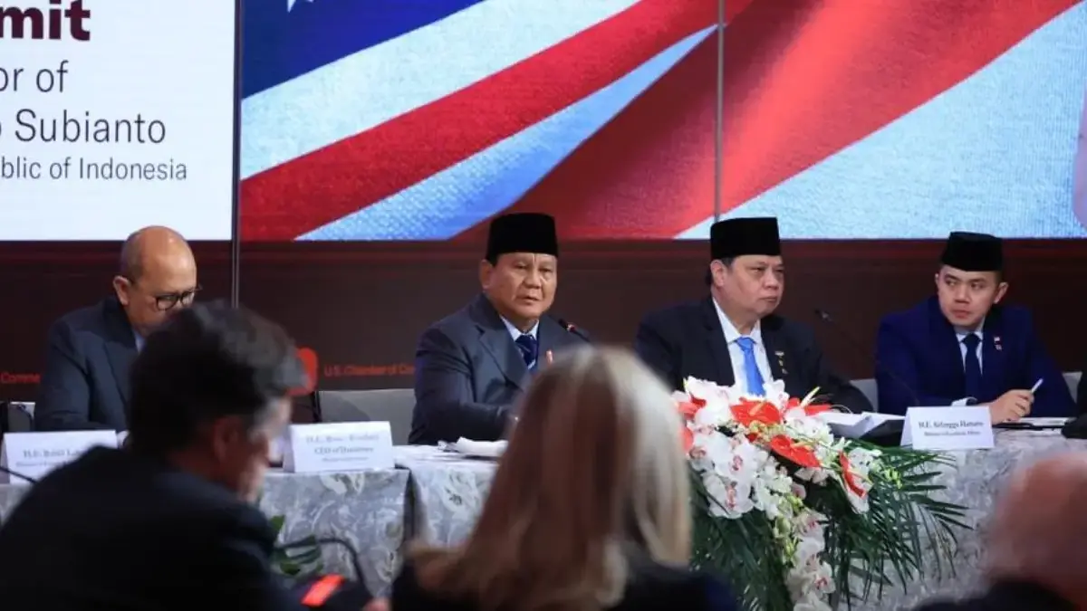 Presiden Republik Indonesia Prabowo Subianto menghadiri Forum Bisnis dengan US Chamber of Commerce dalam kunju