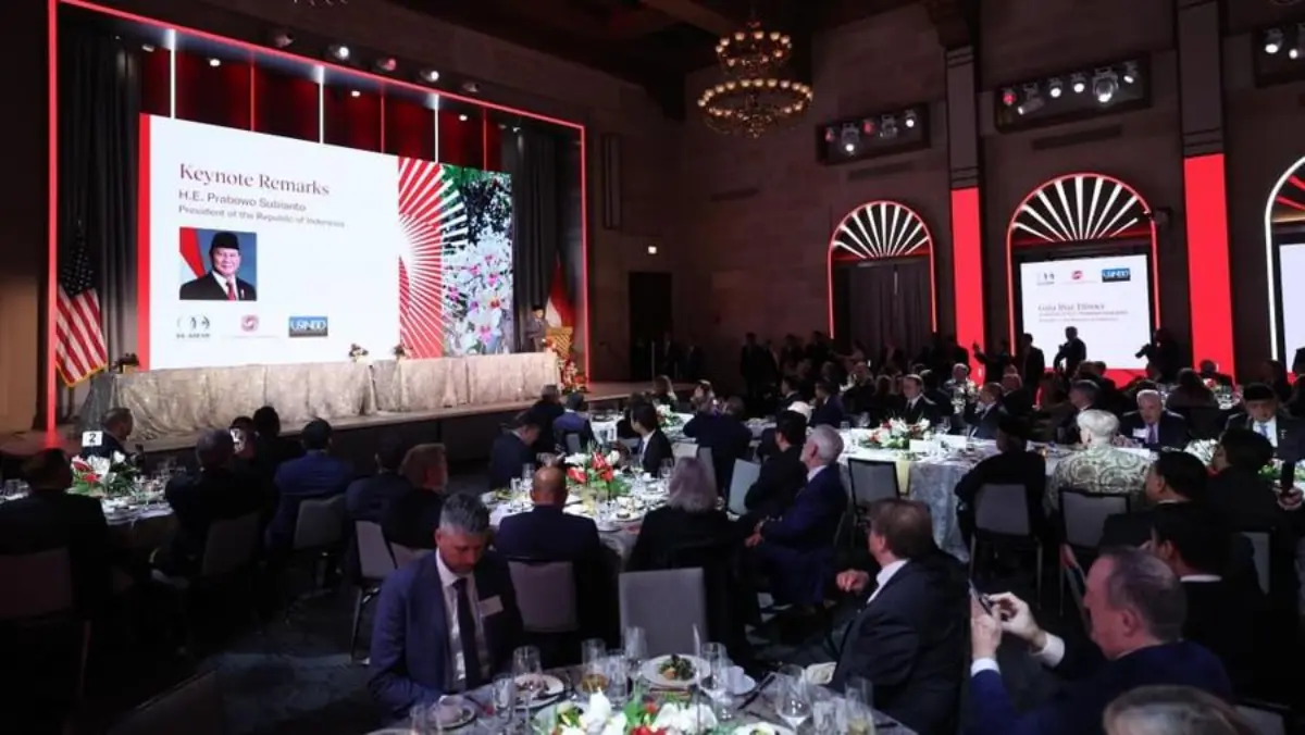 Presiden Republik Indonesia Prabowo Subianto menghadiri Forum Bisnis dengan US Chamber of Commerce dalam kunju