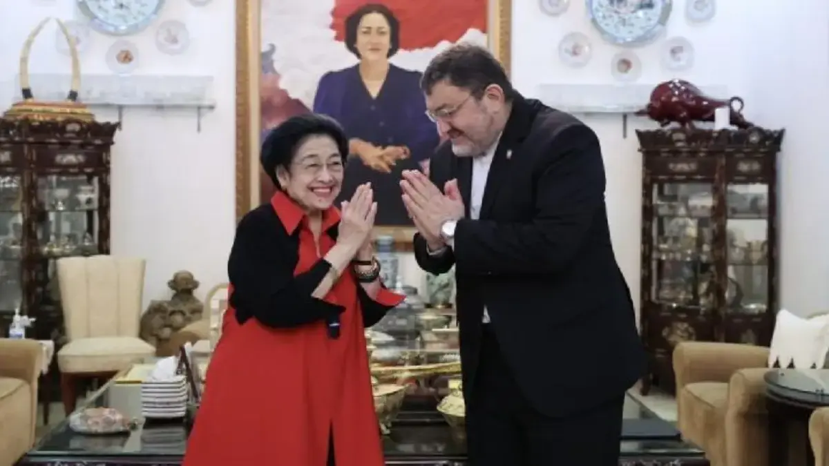 Presiden ke-5 Republik Indonesia Megawati Soekarnoputri menerima kunjungan Duta Besar Republik Islam Iran untu
