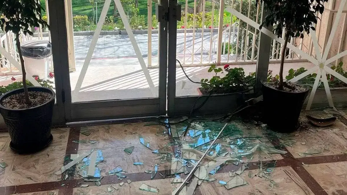 Bangunan Konsulat Jenderal Rusia di kota Isfahan Iran rusak selama serangan terhadap administrasi provinsi pad