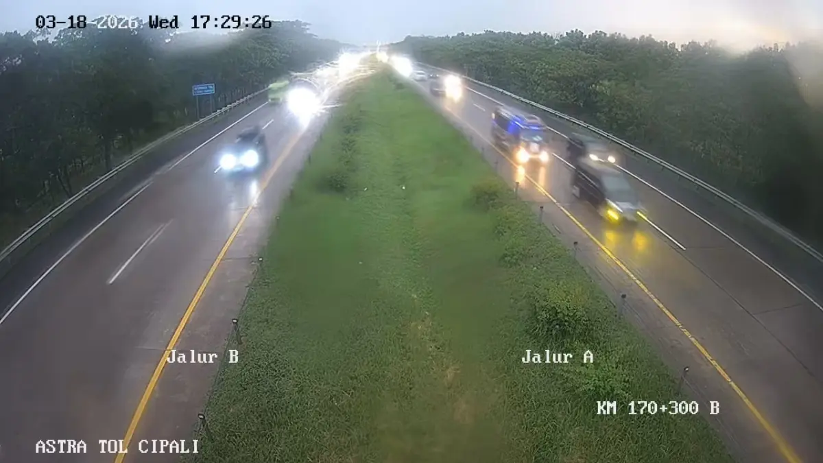 Situasi arus lalu lintas Tol Cipali menuju arah Cirebon, Rabu 18 Maret 2026 sore. (Astra Tol Cipali)