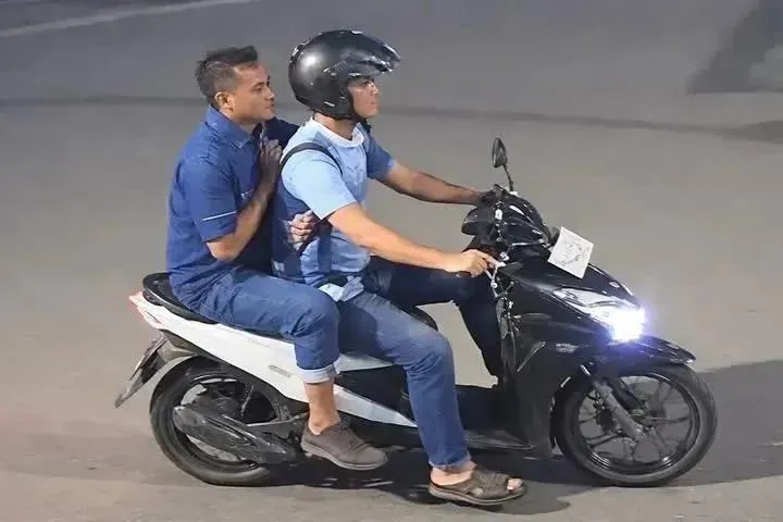 Wajah pelaku penyiraman air keras terhadap aktivis KontraS, Andrie Yunus, viral di media sosial. Gambar terseb