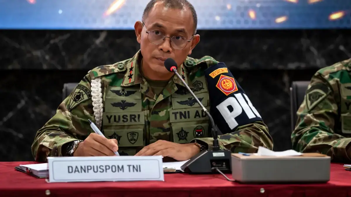 Danpuspom TNI Mayjen Yusri Nuryanto dalam jumpa pers, Rabu 18 Maret 2026. (IST)