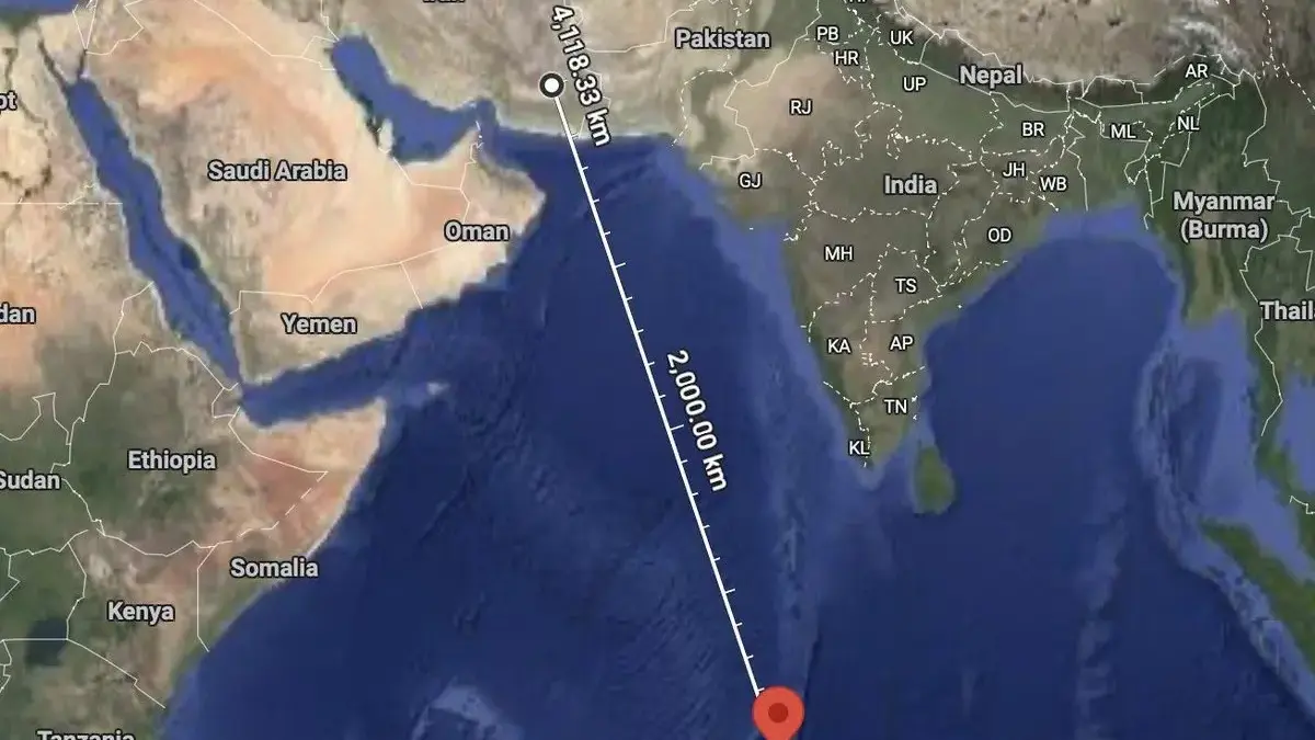 Teheran Tembak Rudal Balistik Jarak Menengah Tempuh Jarak 4.000 Kilometer ke Diego Garcia Iran menembakkan rudal balistik ke pangkalan militer AS-Inggris di Diego Garcia. Hal ini dilakukan setelah Ing
