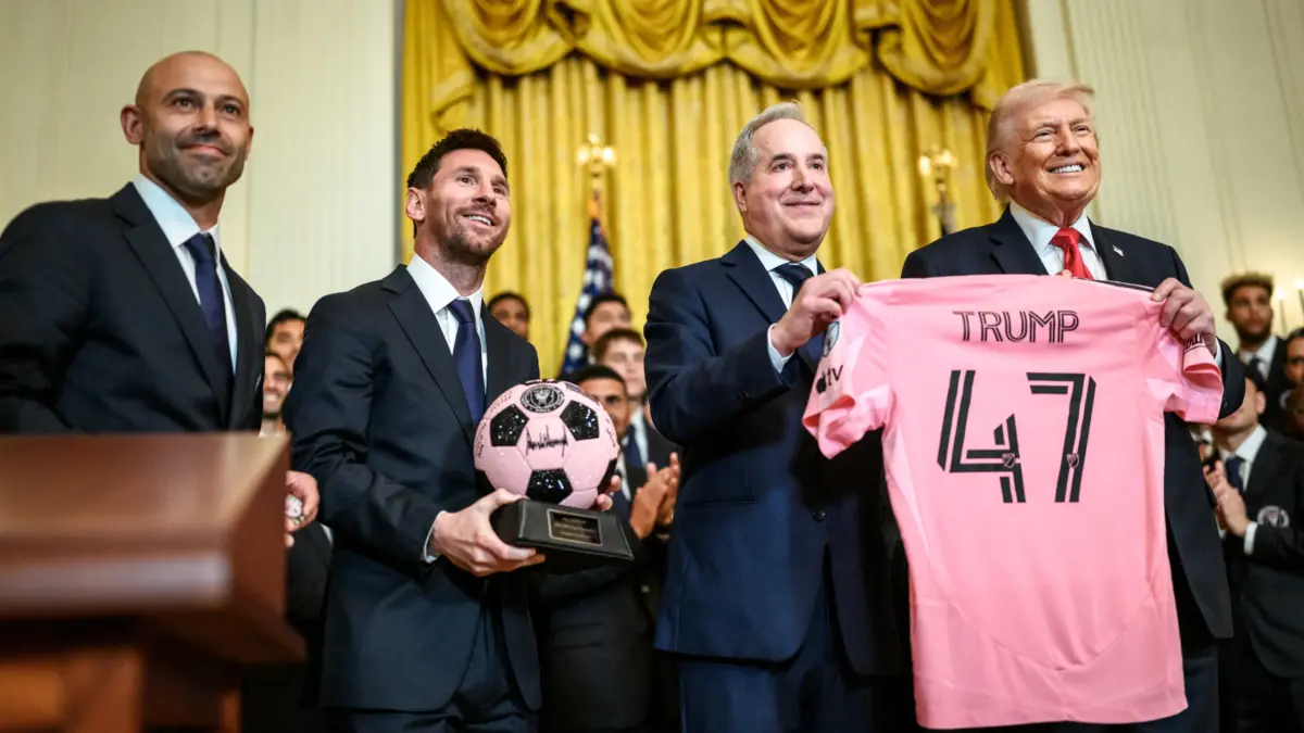 Presiden Donald J. Trump menjadi tuan rumah MLS Champions Inter Miami CF di Gedung Putih. (White House)