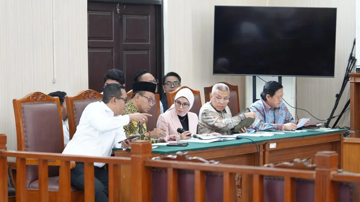 Ramai sidang penetapan Gus Yaqut jadi tersangka diwarnai perdebatan dua belah pihak di persidangan.