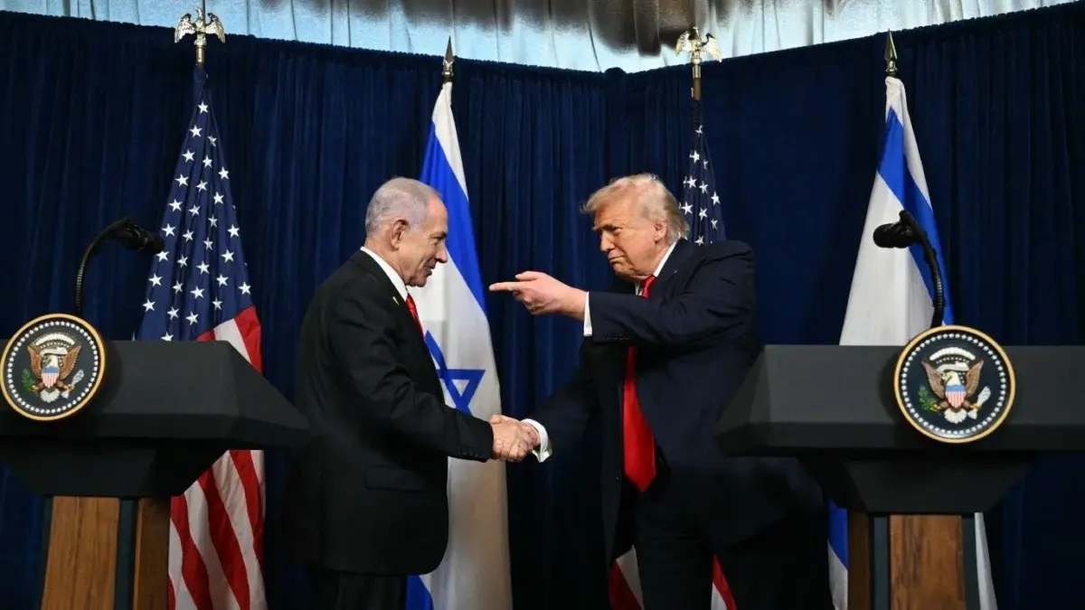 Trump Akui Paksa Israel Serang Iran Benjamin Netanyahu dan Donald Trump (Jim Watson/AFP via Getty Images)