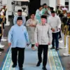 Jokowi bersama keluarga hadir dalam acara open house Presiden Prabowo di Istana Merdeka (Foto: Muchlis Jr - Bi