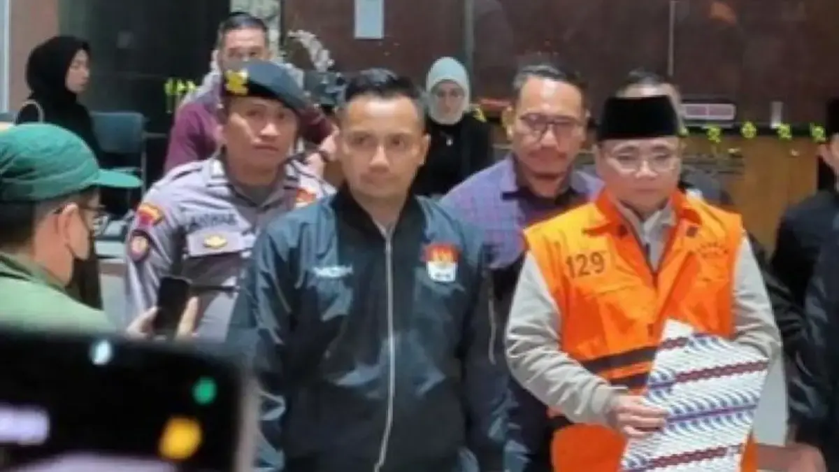 Yaqut Cholil Qoumas.