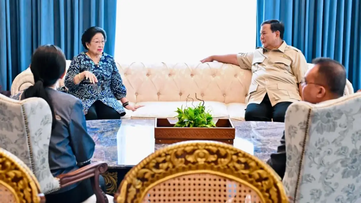 Presiden RI Prabowo Subianto menerima kunjungan Presiden ke-5 RI Megawati Soekarnoputi di Istana Merdeka, Jaka