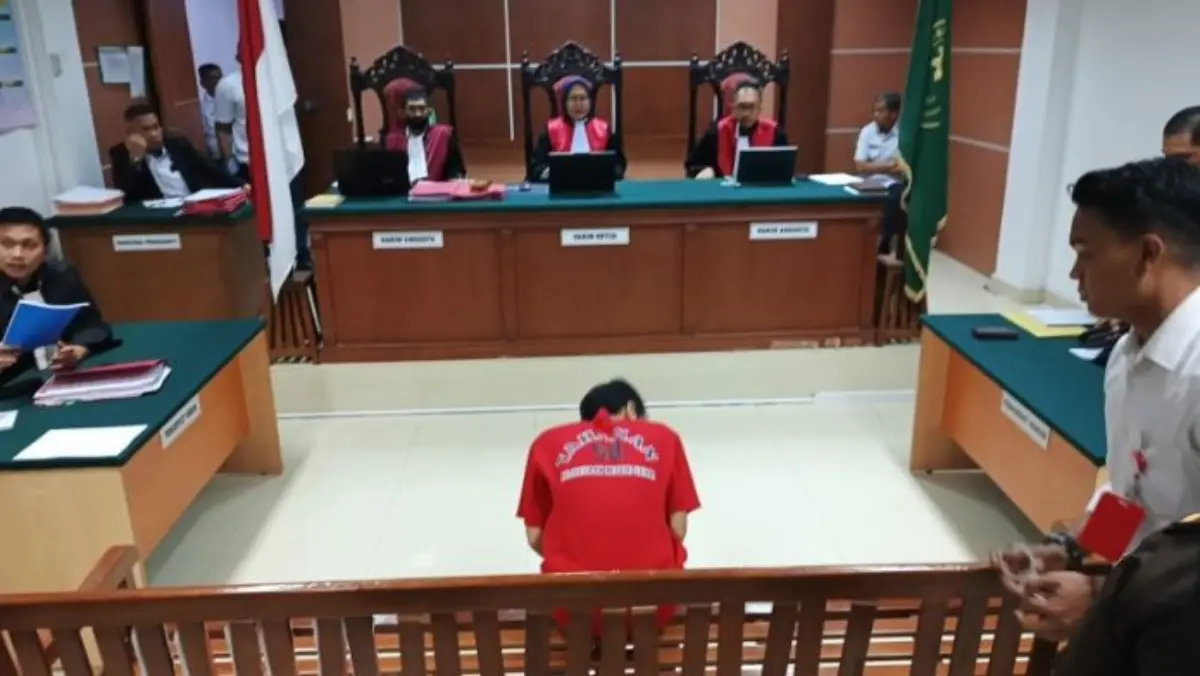 ABK Kapal Sea Dragon Fandi Ramadhan saat menjalani siding di Pengadilan Negeri Batam, Senin (23/2/2026).