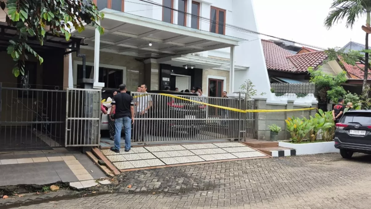 TKP rumah Ermanto Usman di Bekasi
