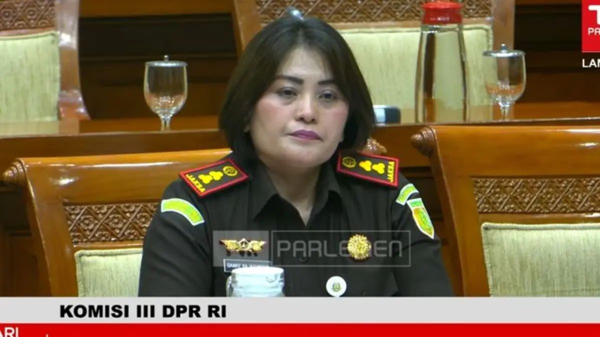 Kejari Karo Danke Rajagukguk saat rapat dengan Komisi III DPR RI. (YouTube TVR Parlemen)