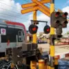 Perlintasan kereta api di Bekasi