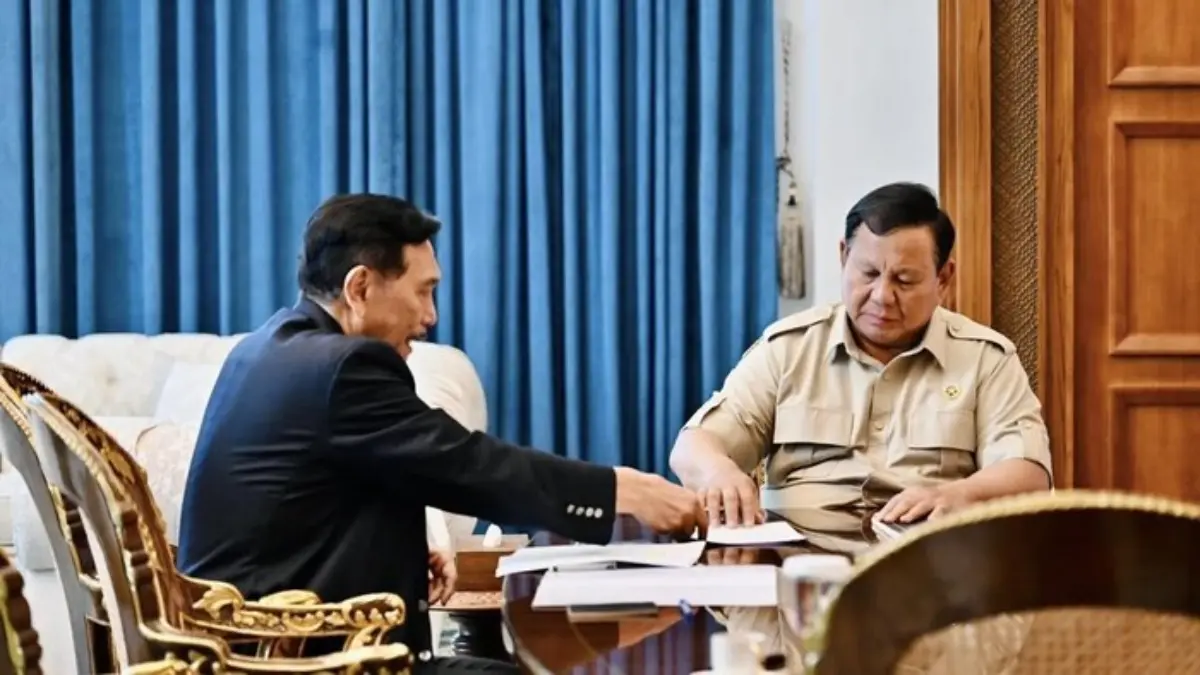 Prabowo dan Luhut bertemu empat mata di Istana Merdeka, Jakarta, Selasa (21/4/2026). (IG Sekretariat Kabinet)