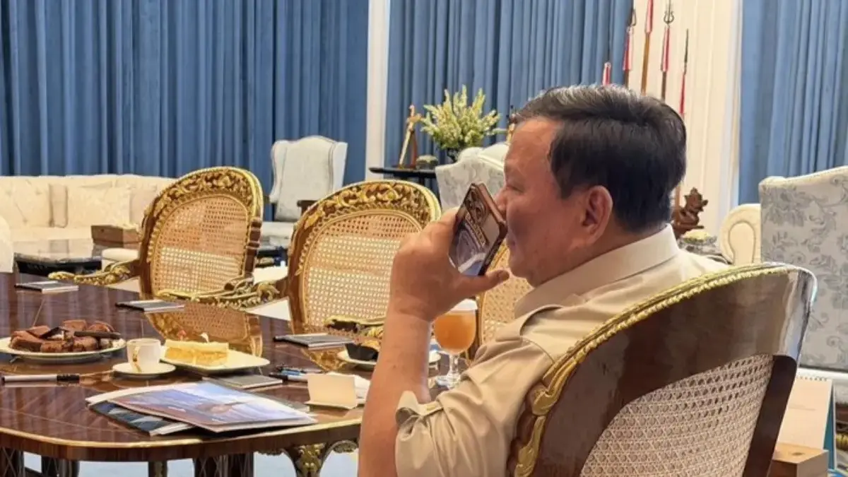 Presiden Prabowo menerima telepon PM Australia Anthony Albanese, Selasa (21/4). (Foto: Instagram Sekretariat K