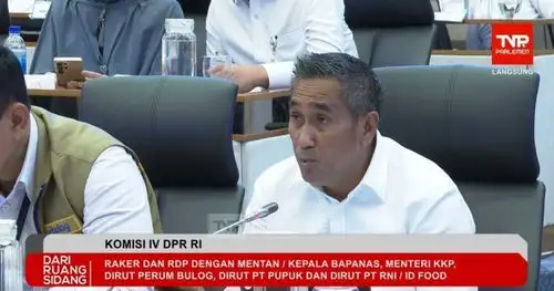 ID Food Curhat Kesulitan Kemasan, Kelangkaan Biji Plastik Berimbas ke Harga Direktur Utama (Dirut) ID Food, Ghimoyo di ruang Komisi IV DPR, jakarta, Selasa (7/4/2026). (Foto: Dok. TV Par