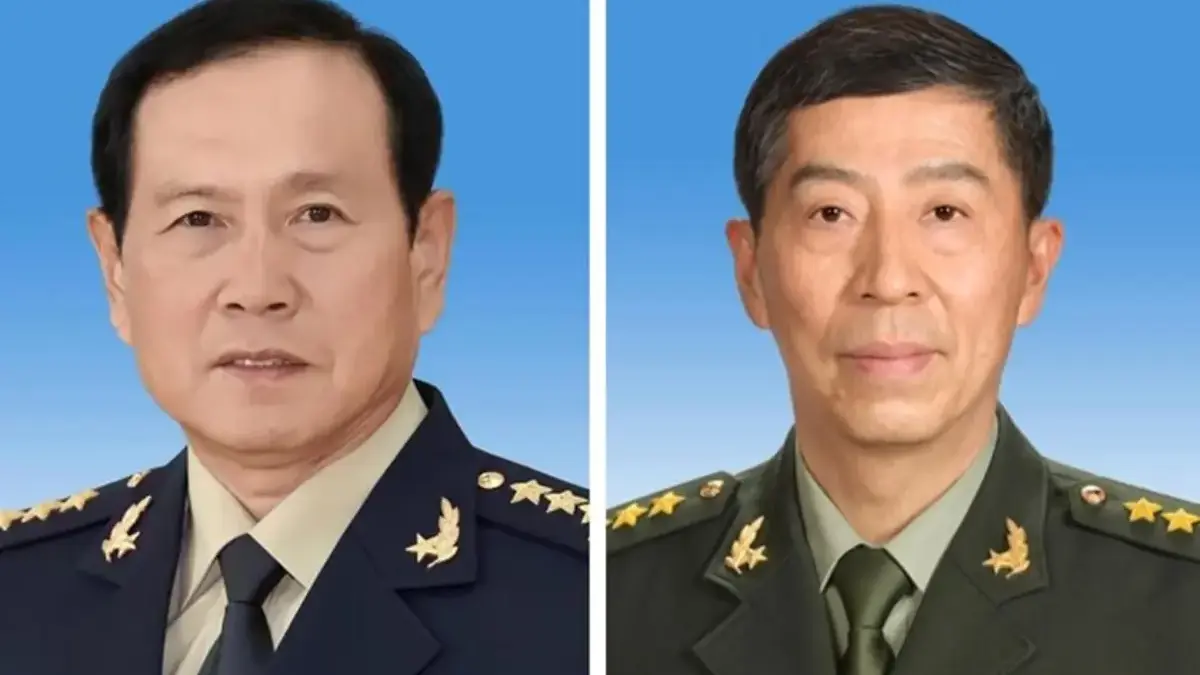 Wei Fenghe (kiri), Li Shangfu (kanan)
