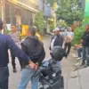 Rumah penulis buku, Ahmad Bahar, yang berlokasi di kawasan Cimanggis, Depok, Jawa Barat, didatangi oleh belasa