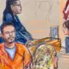Sketsa ruang sidang ini menggambarkan Cole Tomas Allen, duduk di tengah, pria California yang ditangkap dalam