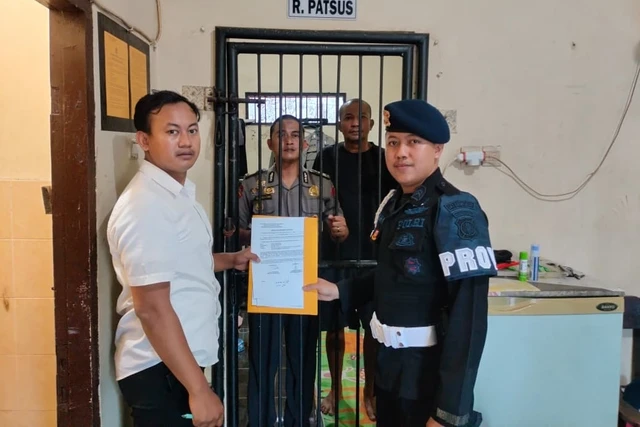 Bripka Dedy Wiratama, polisi yang membekingi kampung narkoba di Gang Langgar, Samarinda Seberang, Samarinda us