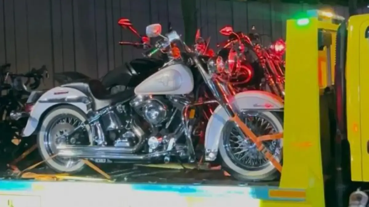 Motor Harley Davidson yang disita KPK dari rumah mantan Wakil Menteri Imigrasi, Silmy Karim di Kebayoran Baru,