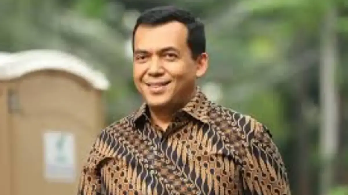 Wamen Imipas Silmy Karim