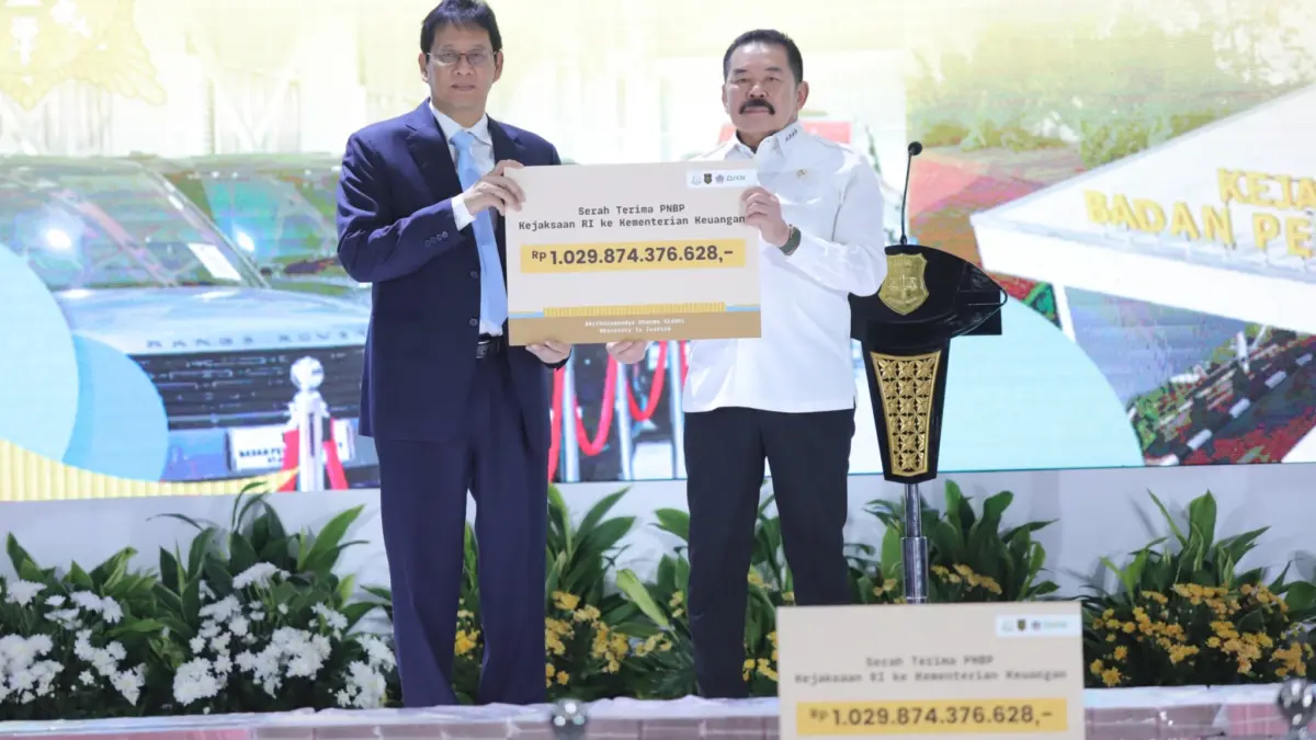 Kejagung Bongkar Harta Eddy Tansil: Vila, Pabrik dan Puluhan Tanah Disita Menteri Keuangan Purbaya Yudhi Sadewa saat menerima PNBP dari hasil penelusuran aset negara oleh BPA Kejagung