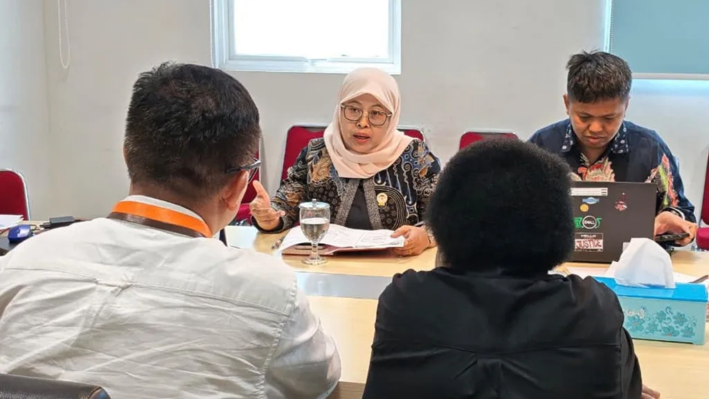 Mama Sinta saat mengajukan permohonan perlindungan ke LPSK. (FOTO/Dokumentasi LPSK)