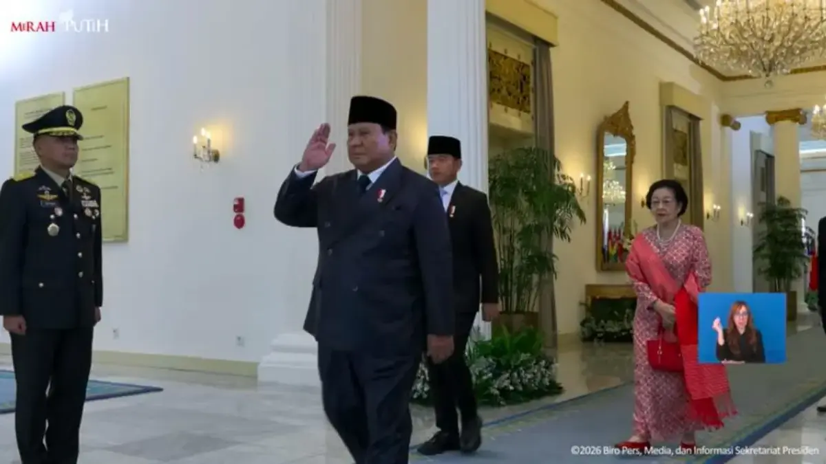 Presiden Prabowo Subianto saat memimpin Upacara Peringatan Hari Lahir Pancasila, Gedung Pancasila, Jakarta, Se
