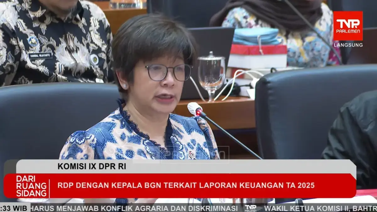 Wakil Kepala Badan Gizi Nasional (BGN) Agustina Arumsari dalam rapat dengan DPR-