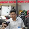 Kuasa hukum tersangka kasus dugaan korupsi dan tindak pidana pencucian uang (TPPU) berinisial DR atau Don Ritt