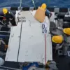 Puing pesawat kargo Boeing 737 milik K2 Airways yang jatuh di Laut Arab ditemukan dan diangkat oleh tim penyel