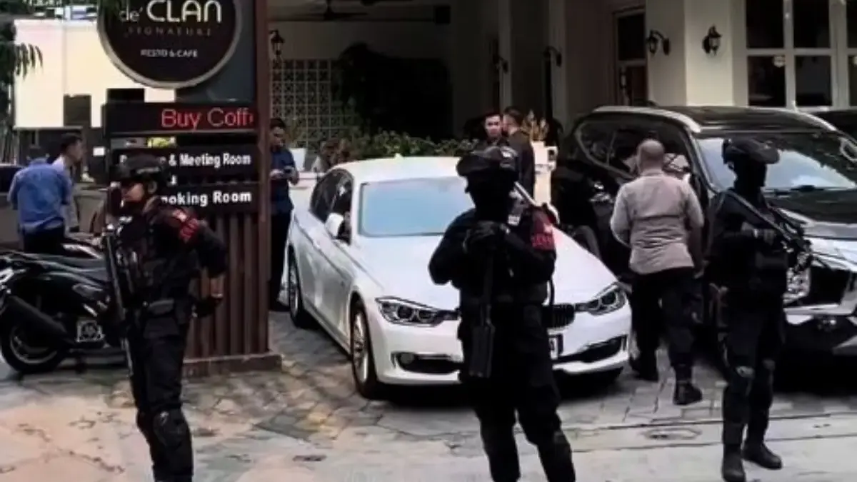 Mengapa Polisi Menggeledah Kafe di Cipete? Ditreskrimsus Polda Metro Jaya dan Kortastipidkor Polri menggeledah kafe dan tempat tukar uang di Cipete, Jaka