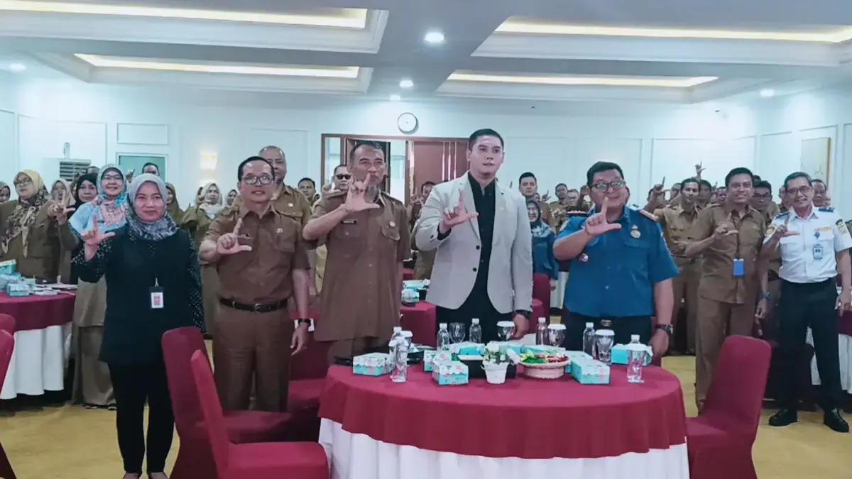 Pemkot Cirebon Tingkatkan Literasi Keuangan ASN Bersama OJK Kegiatan yang berlangsung selama dua hari ini mengusung konsep TOT dengan melibat seluruh Sekretaris dan Pembu