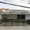 Puslabfor Polri menggelar olah tempat kejadian perkara (TKP) di Klinik Mordent, kawasan Kebayoran Baru, Jakart