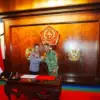 Kapolri Jenderal Listyo Sigit Prabowo silaturahmi ke Mabes TNI. Ia disambut Panglima TNI Jenderal Agus Subiyan