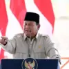 Presiden Prabowo Subianto saat acara peresmian bendungan, Lombok Barat, NTB, Jumat (10/7/2026). (YouTube Setpr