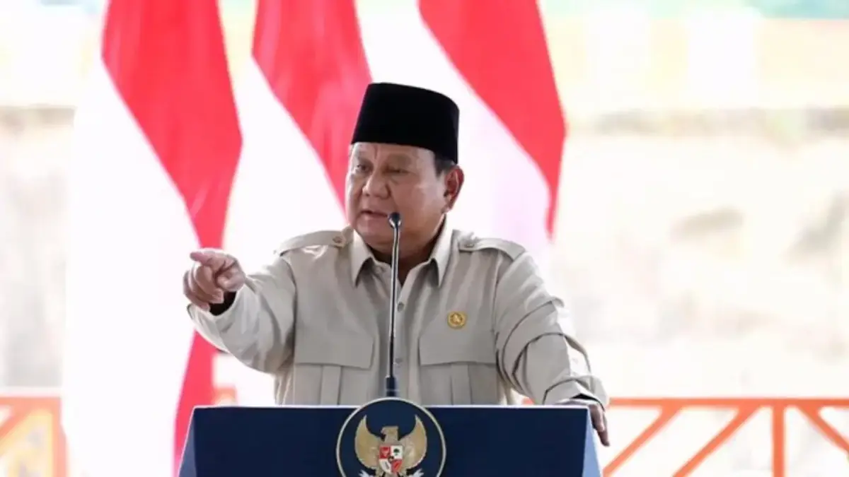 Presiden Prabowo Subianto saat acara peresmian bendungan, Lombok Barat, NTB, Jumat (10/7/2026). (YouTube Setpr