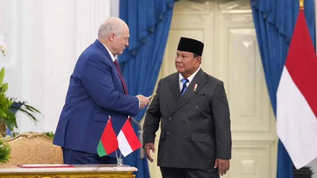 Presiden Prabowo (kiri) dan Presiden Belarus Aleksandr Lukashenko (kanan).(Biro Pers, Media, dan Informasi Sek