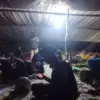 Kondisi tenda warga korban gempa NTT magnitudo 7,7. (Dok UMY)