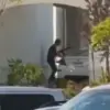 Tangkapan layar seorang saksi menunjukkan adegan penembakan yang dimulai di restoran In-N-Out Burger di Twin F